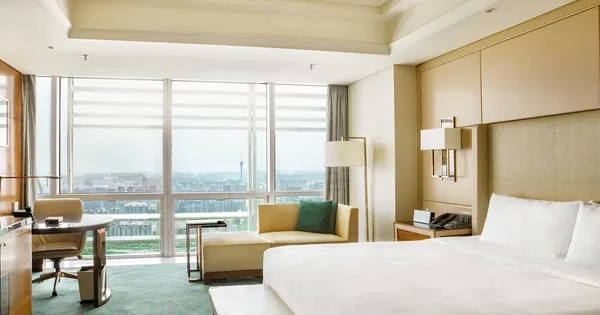 10 Best Hotels in Zhengzhou 2026: Erqi Square, Zhengdong CBD and East Station Zhengzhou Hotel Cover Real Photo 2026